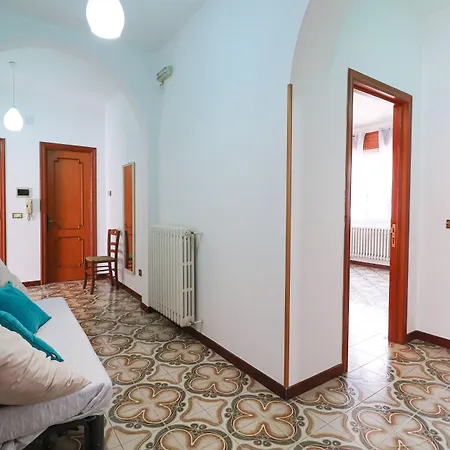 Isabels House In 10 Seats