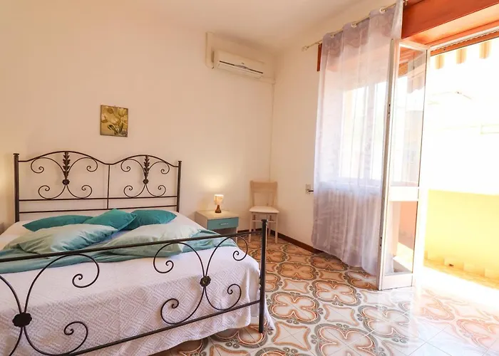 Holiday home Isabels House In 10 Seats *