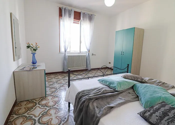 Isabels House In 10 Seats Otranto