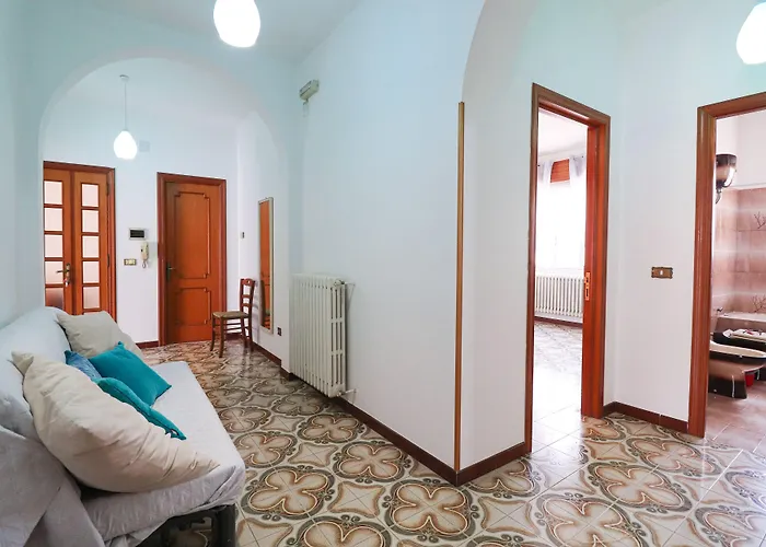 Isabels House In 10 Seats