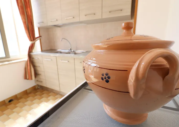 Holiday home Isabels House In 10 Seats *