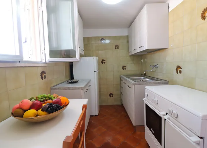 Holiday home Isabels House In 10 Seats