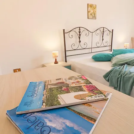 Holiday home Isabels House In 10 Seats *