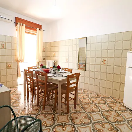 Isabels House In 10 Seats Сasa de vacaciones
