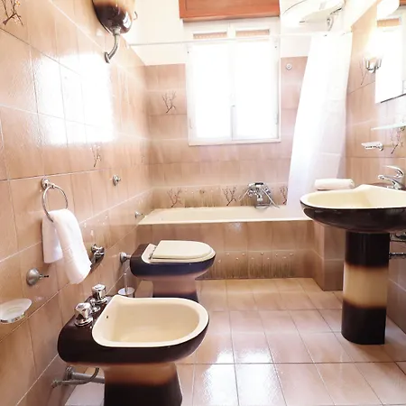 Сasa de vacaciones Isabels House In 10 Seats *