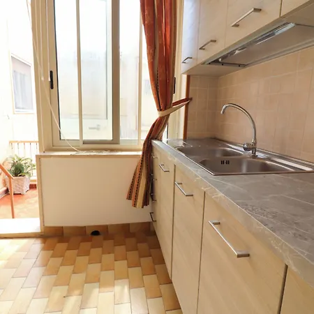 Isabels House In 10 Seats Holiday home Otranto