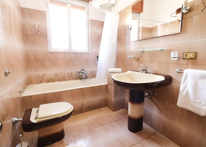 Isabels House In 10 Seats * Otranto