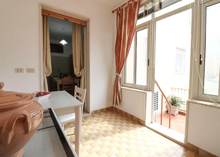 Isabels House In 10 Seats Feriehus Otranto